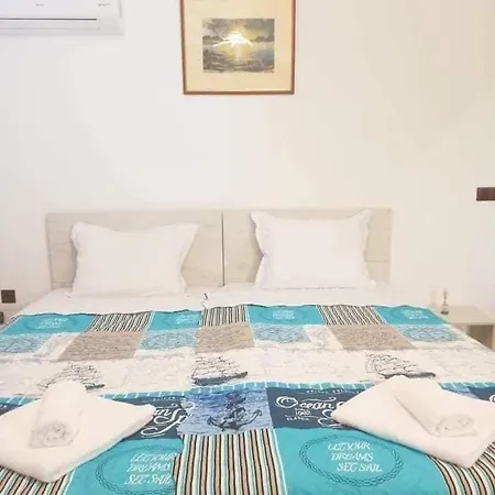 度假居 рея